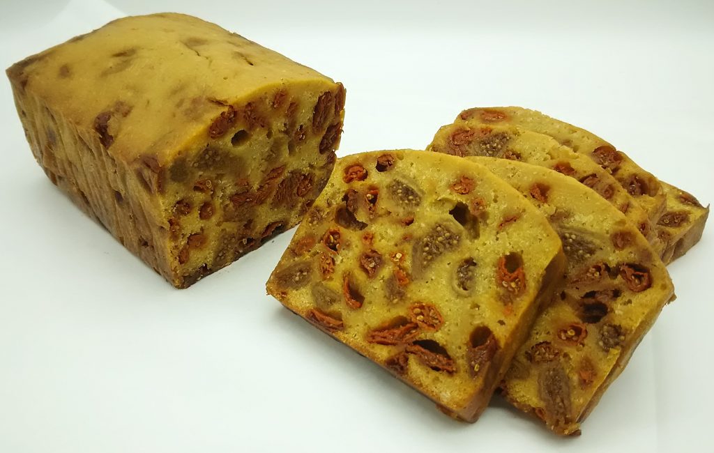 薬膳ケーキ「クコの実・無花果・白ゴマ」